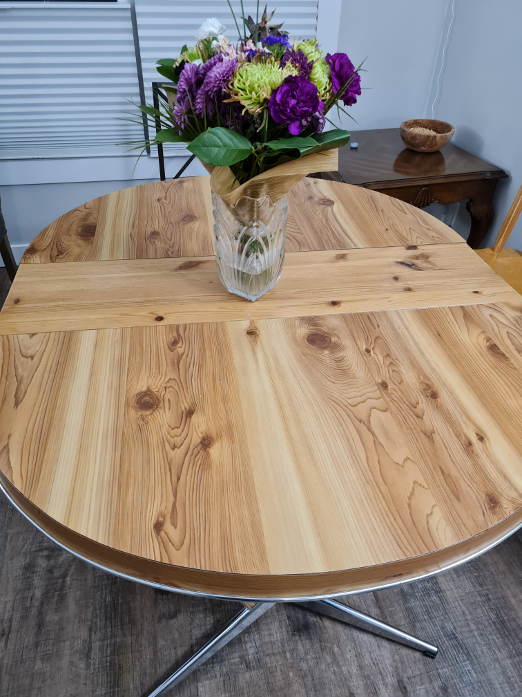 Mid-Century Modern Extendable Dining Table - photo 3