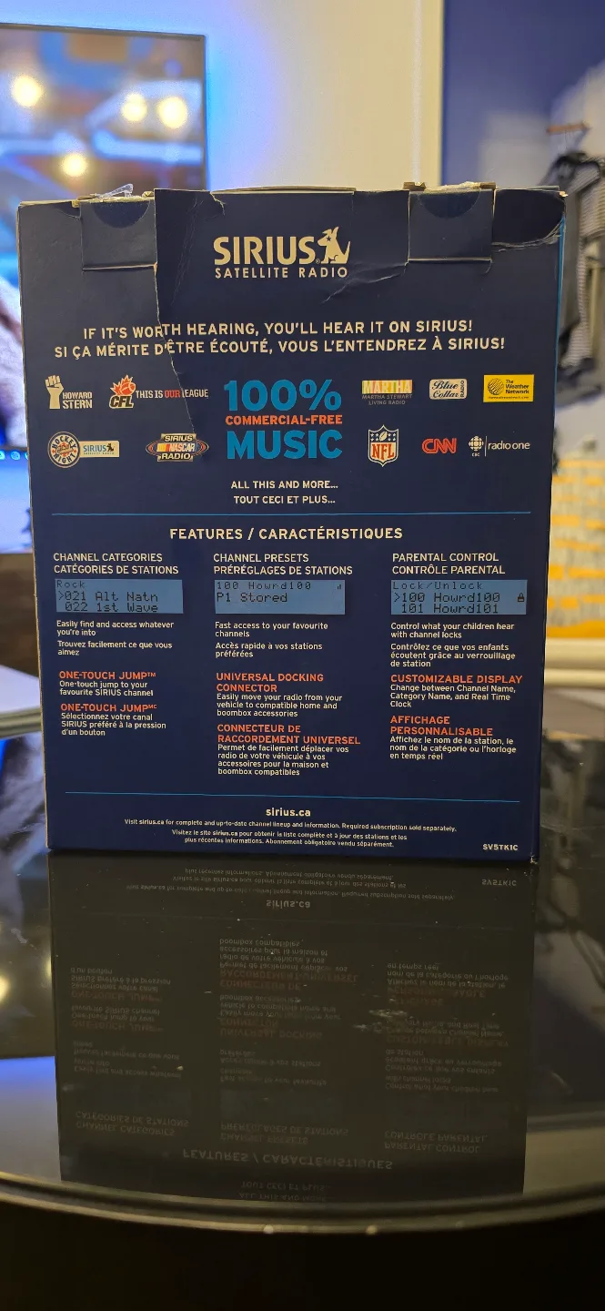 SiriusXM Stratus 5 Satellite Radio - New in Box image indicator(2)