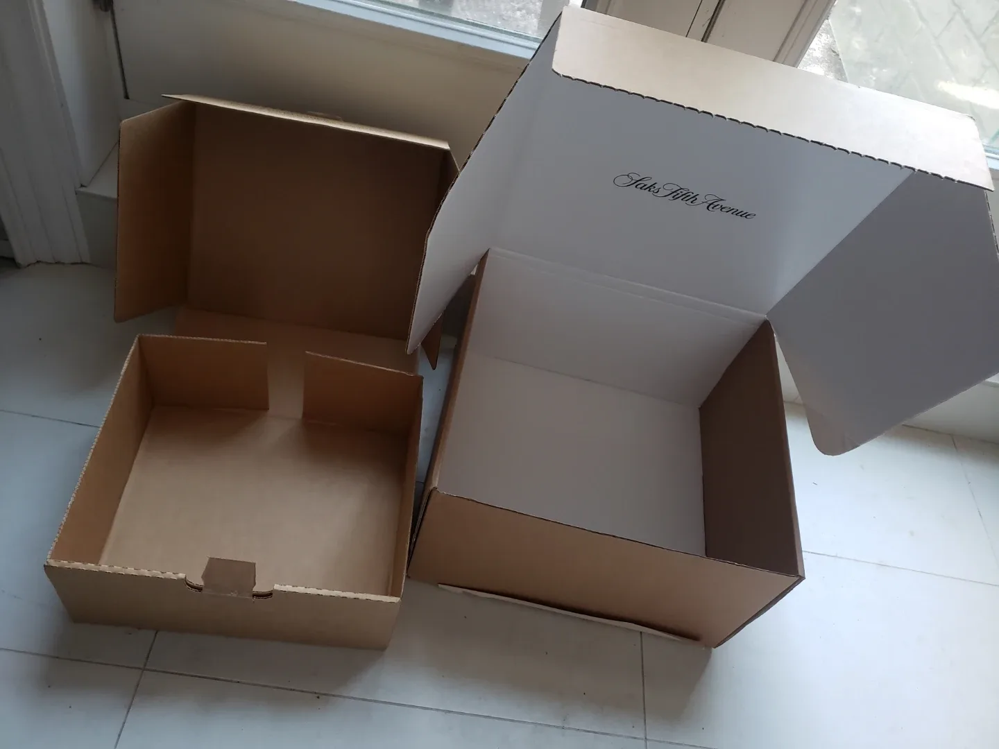 Empty Cardboard Boxes & Packing Paper image indicator(2)