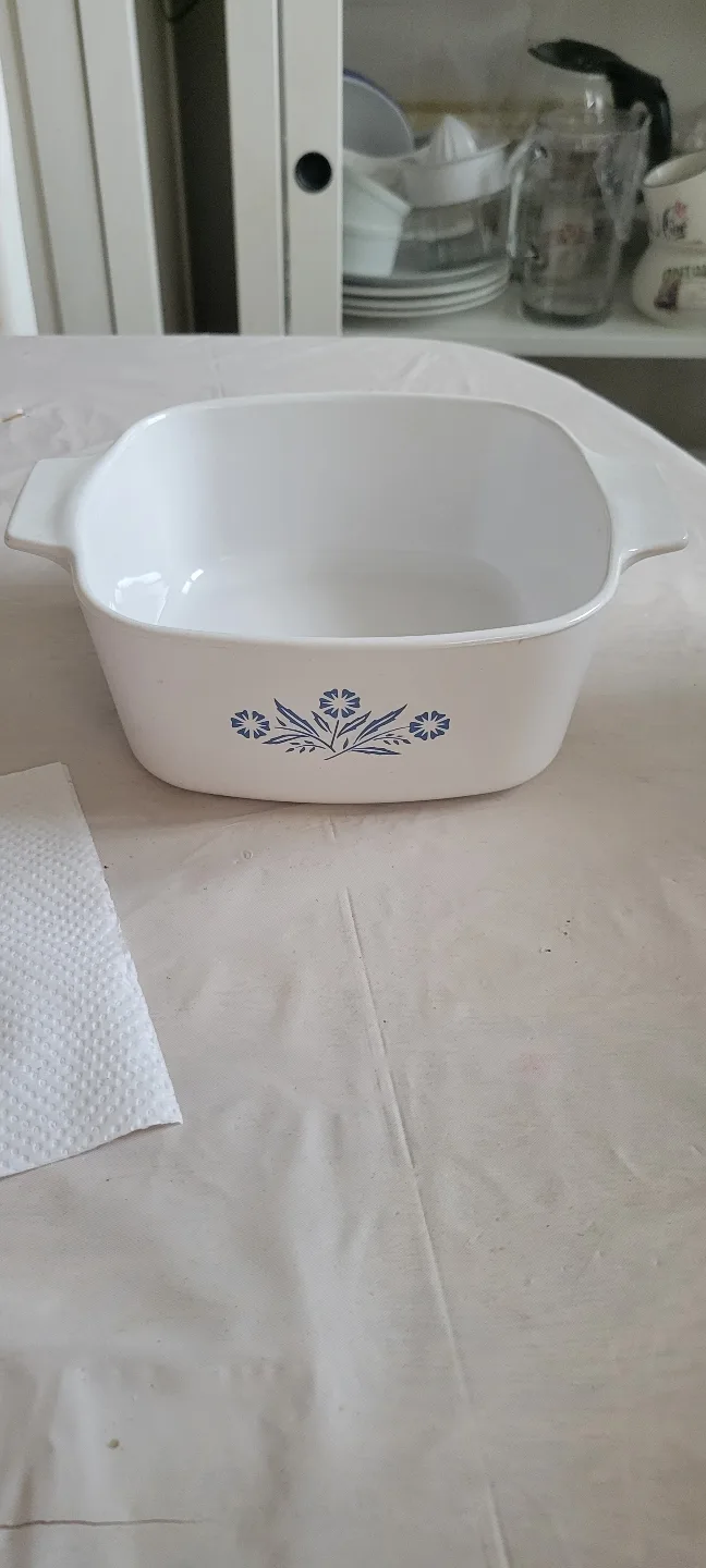 Vintage Pyrex 9x13 inch Baking Dish, Blue Cornflower Pattern thumbnail
