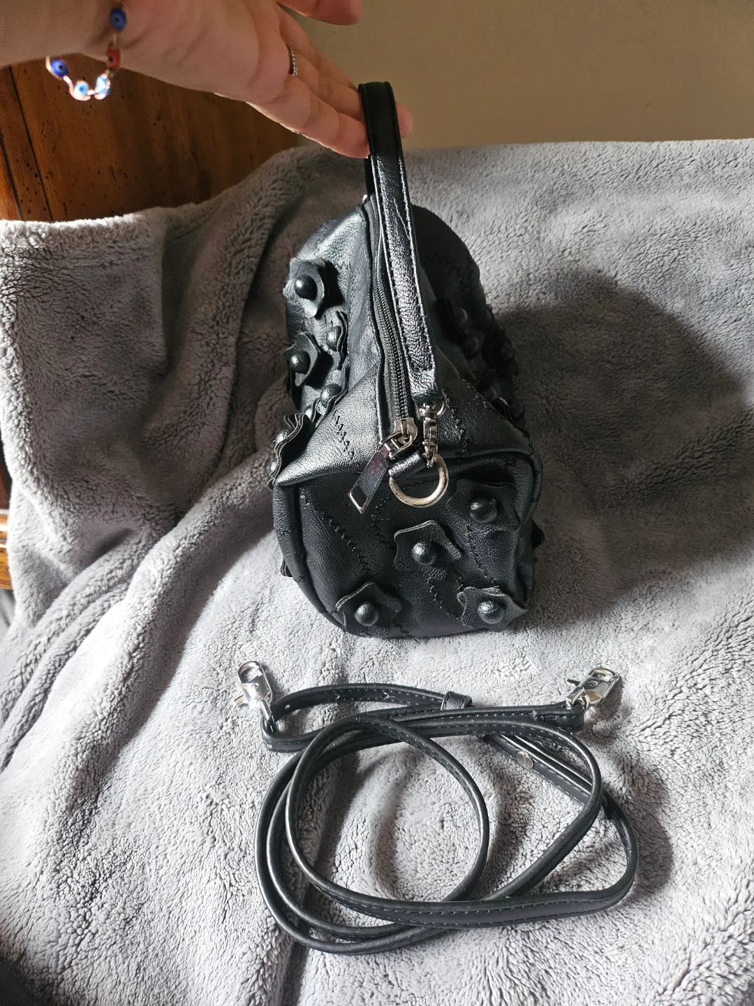 Black Leather Flower Detail Crossbody Bag image indicator(3)