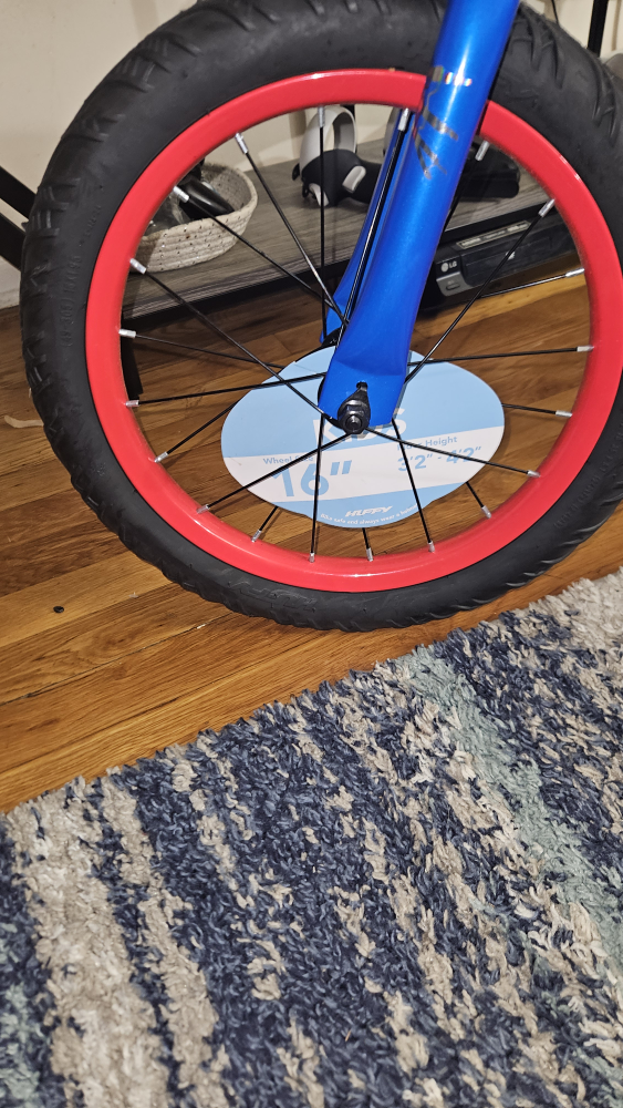 Marvel Spiderman 16" Kids Bike w/ Helmet - photo 2