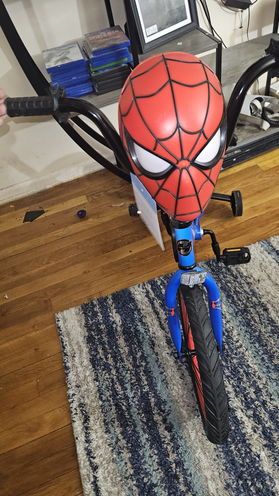 Marvel Spiderman 16" Kids Bike w/ Helmet - photo 3