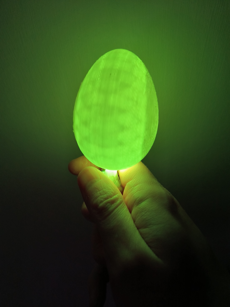 Decorative Colour-Changing LED Egg Night Light - photo 3