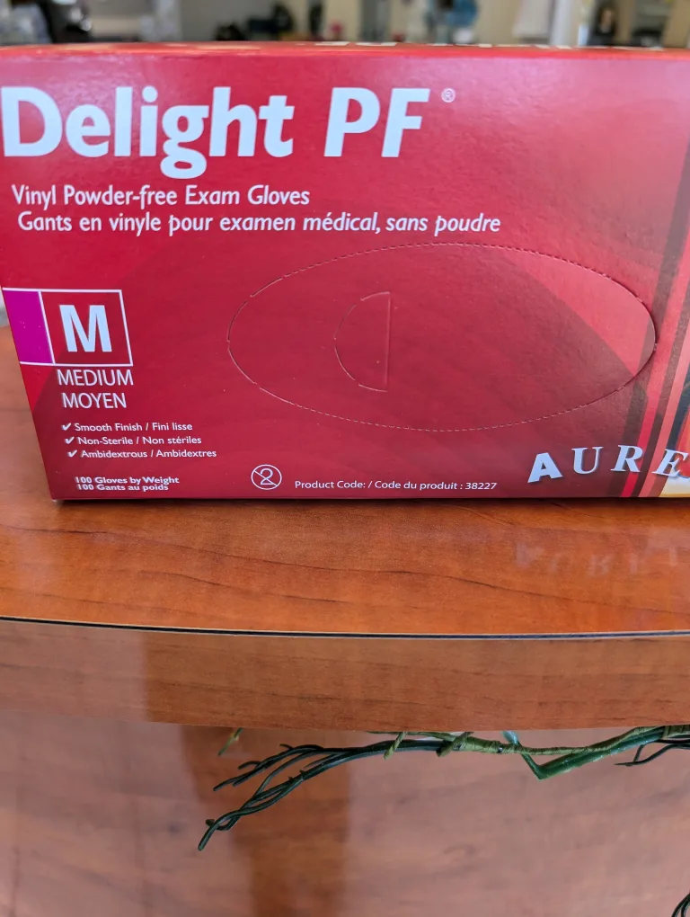 Aurelia Delight PF Vinyl Powder-Free Exam Gloves - Medium image indicator(10)
