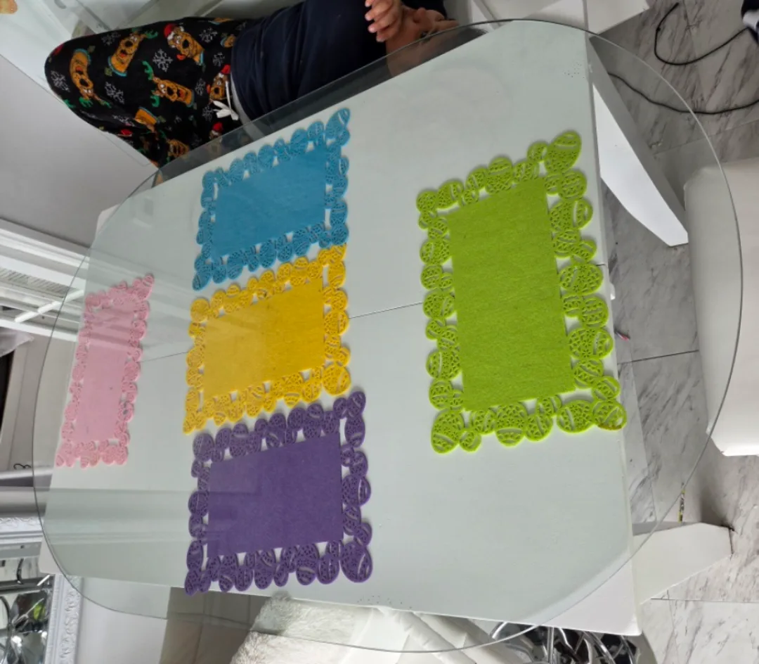 Glass-top for dining table image indicator(4)