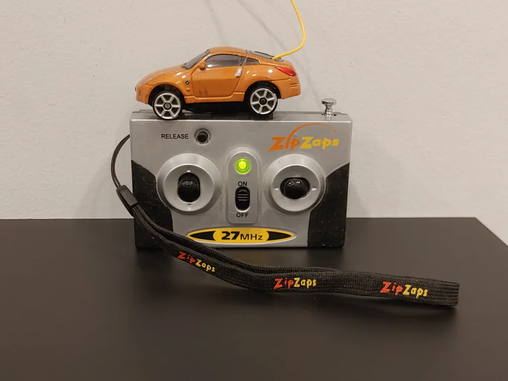 Zip Zaps Micro RC Car 27MHz Radio Shack Nissan 350Z image indicator(2)