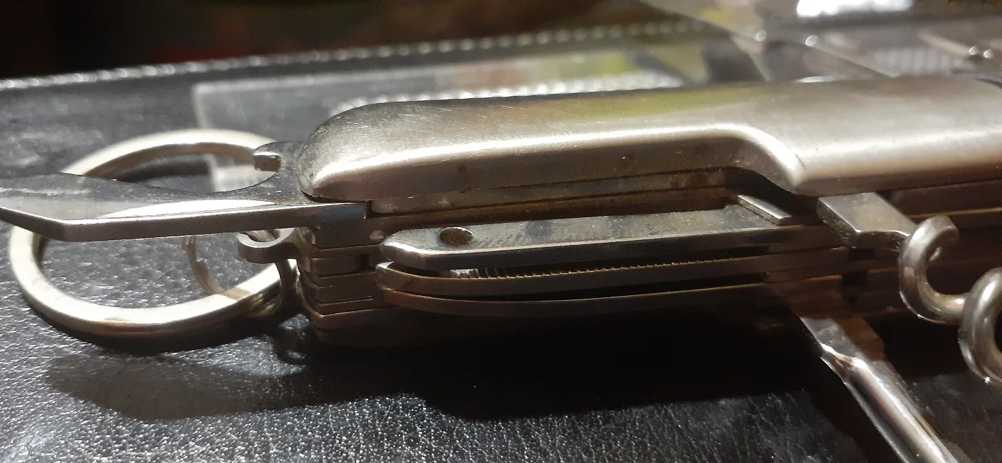 Multi-tool Keychain Knife image indicator(2)
