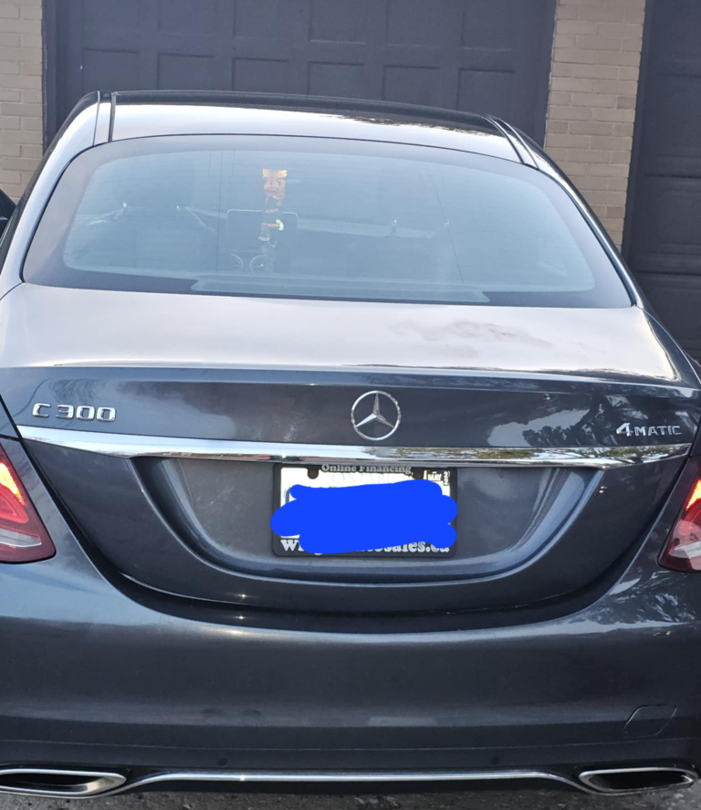 Mercedes-Benz C300 4MATIC Sedan