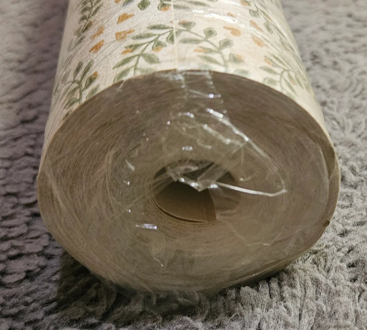 vintage Roll of Floral Wallpaper image indicator(2)