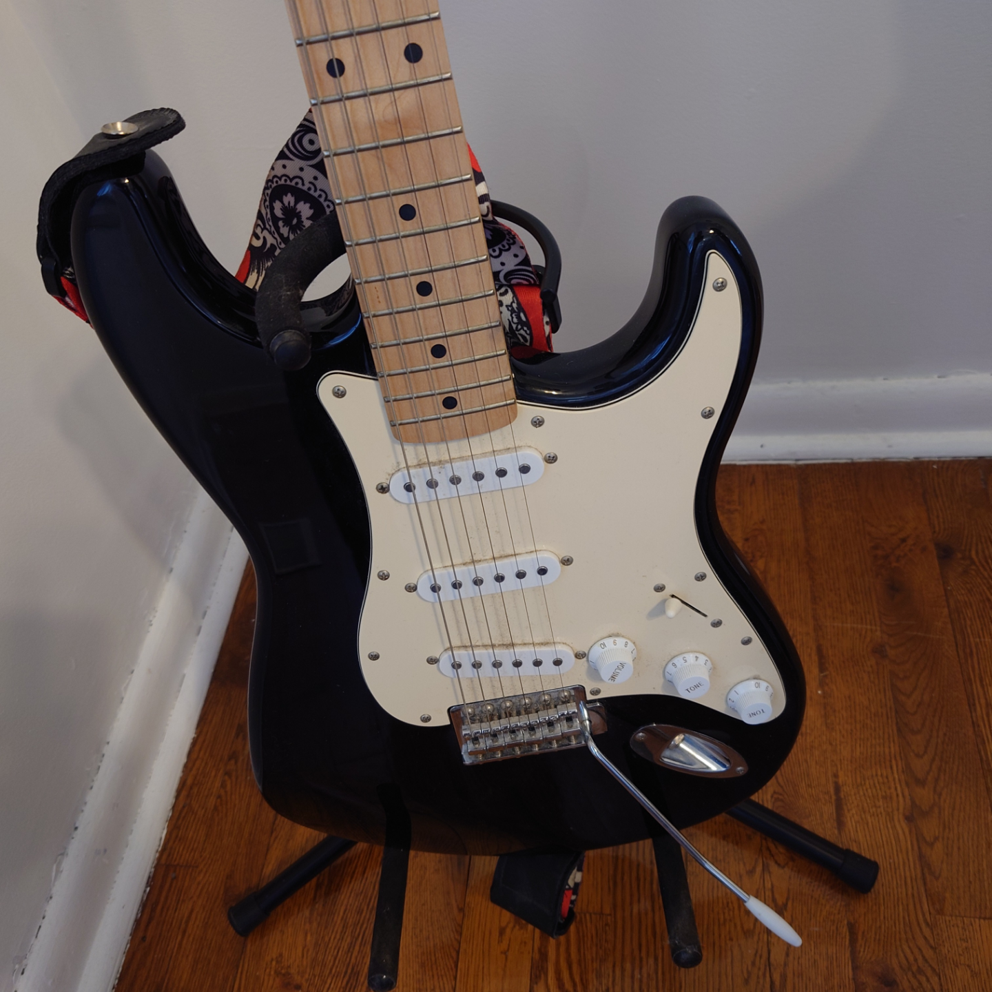 Squier Stratocaster Electric Guitar - Black