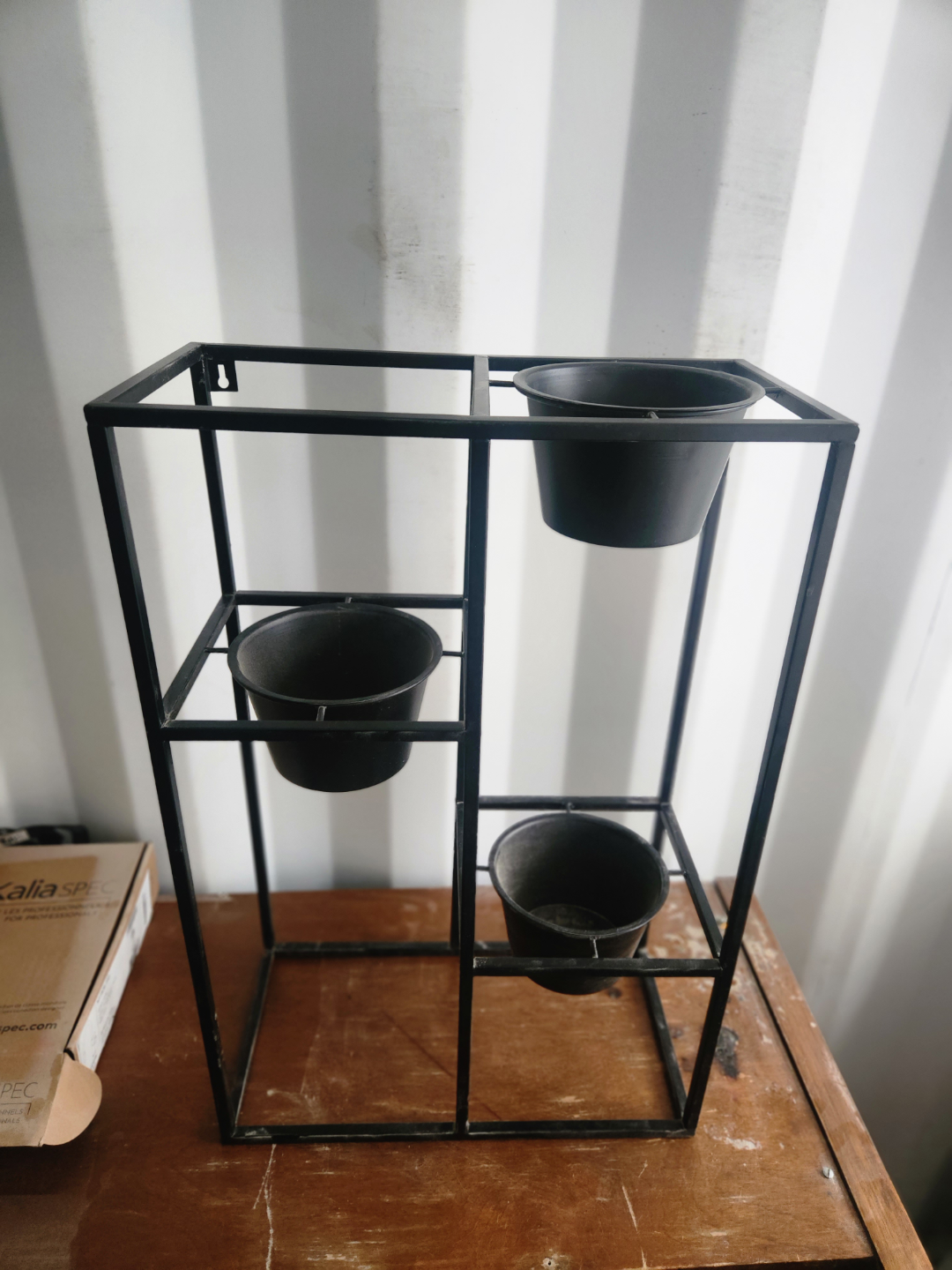 metal plant stand - photo 3