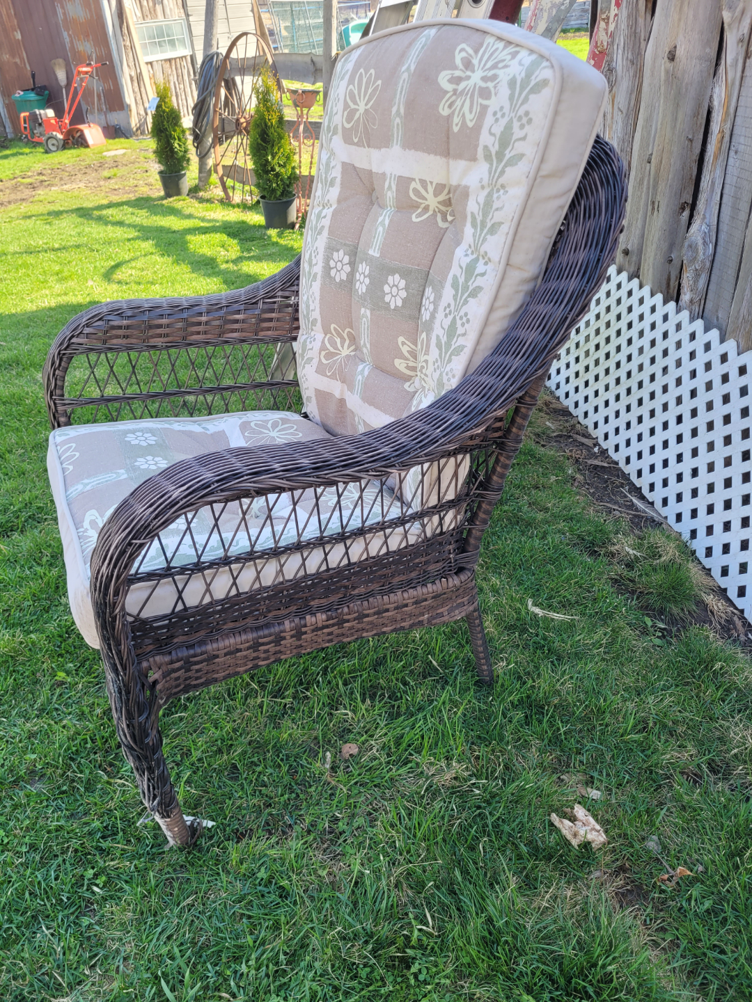 Wicker Patio Chair with Cushions - photo 2