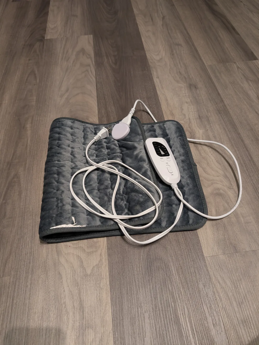 Electric Heating Pad with Controller thumbnail