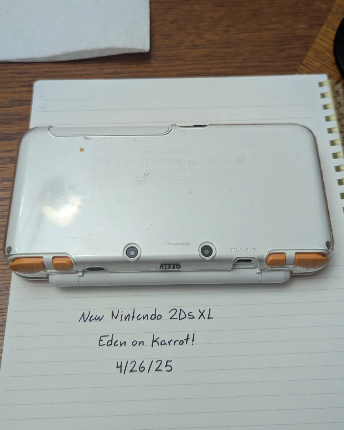 White & Orange New Nintendo 2DS XL image indicator(3)