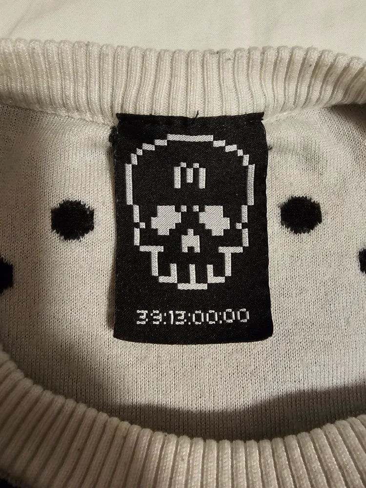 Unus Annus Crew Neck Sweater image indicator(3)