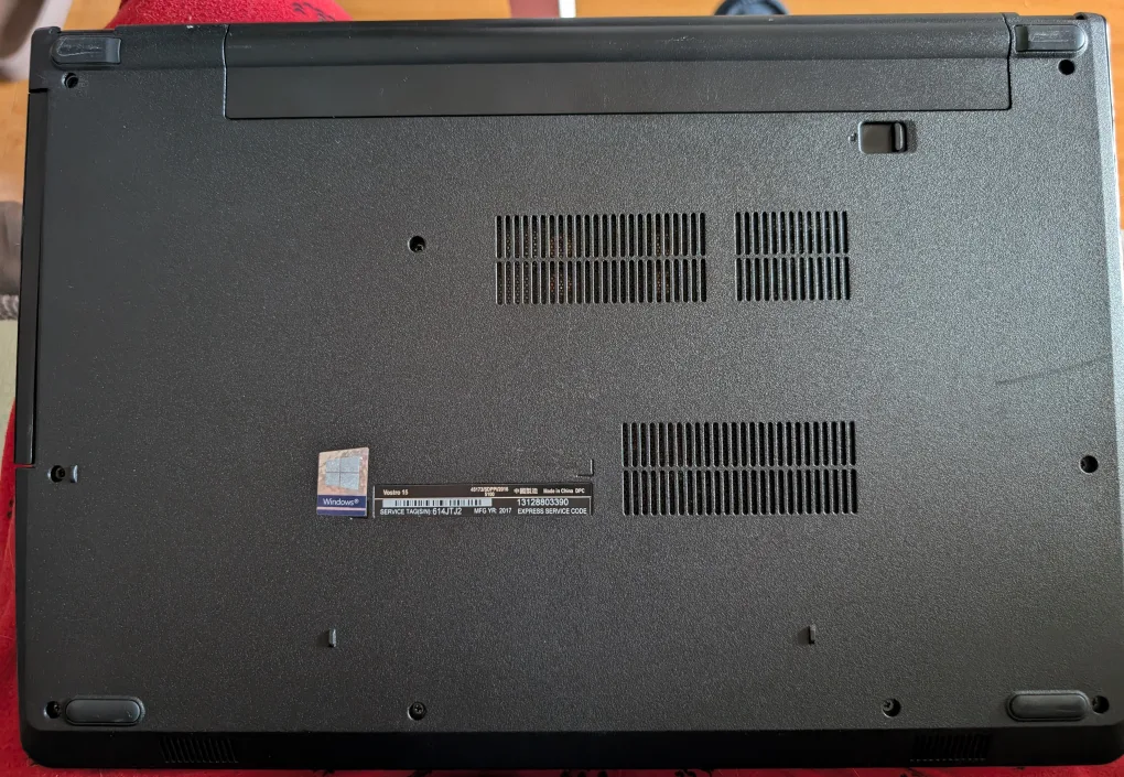 Dell Inspiron Vostro 15 3000 series Laptop image indicator(2)