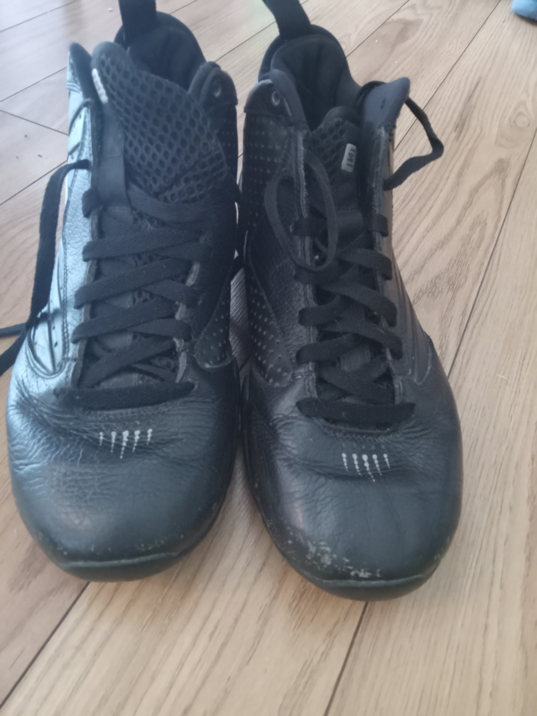 Nike Shox basketball shoes