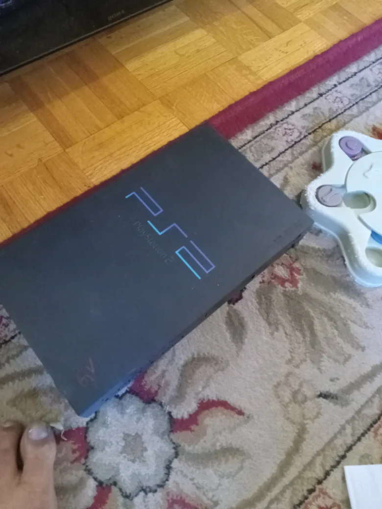 PlayStation 2 Console with Controller image indicator(3)