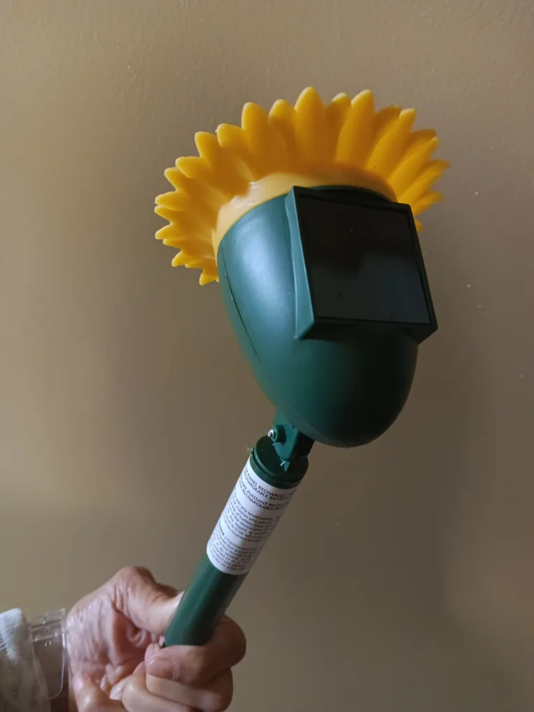 Garden Collection Solar Sunflower Stake Light 💚 image indicator(2)