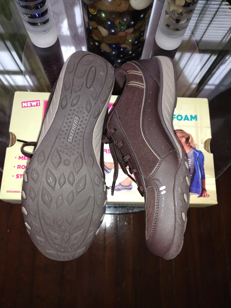 Skechers Relaxed Fit Plus Memory Foam Brown Women's Shoes 💚 image indicator(4)