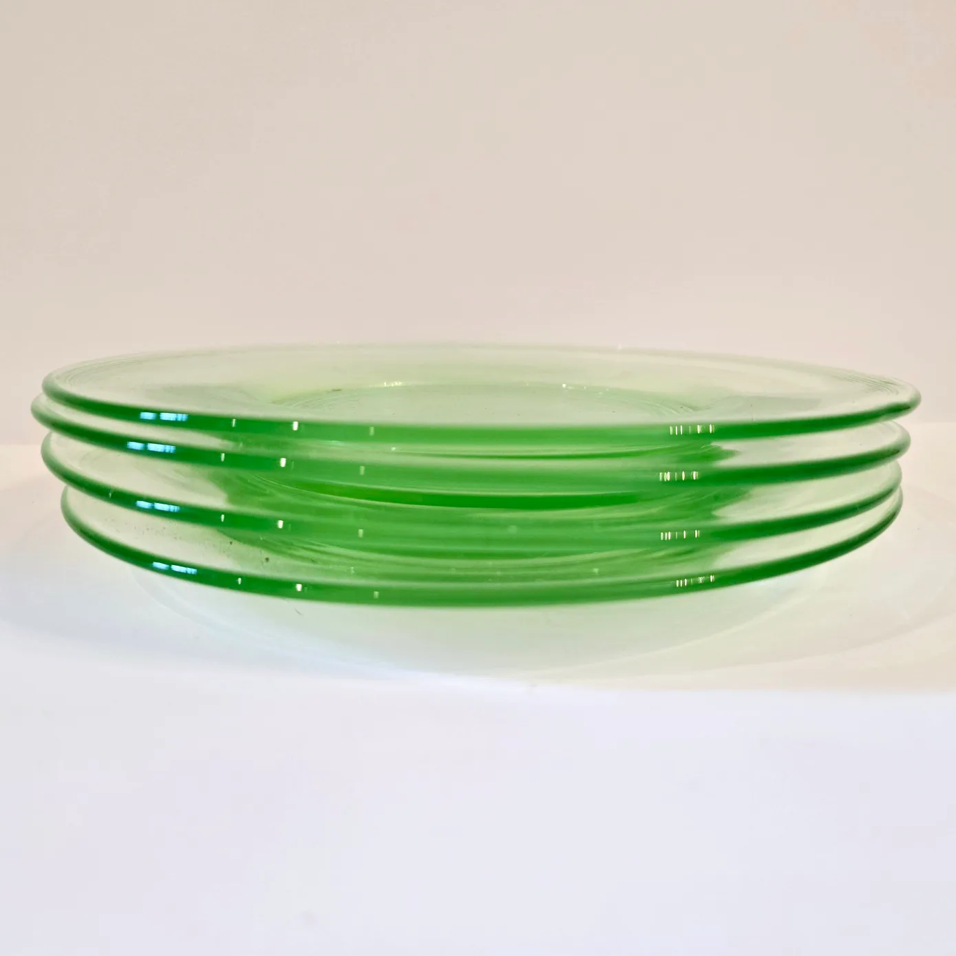 4 small uranium glass plates image indicator(2)