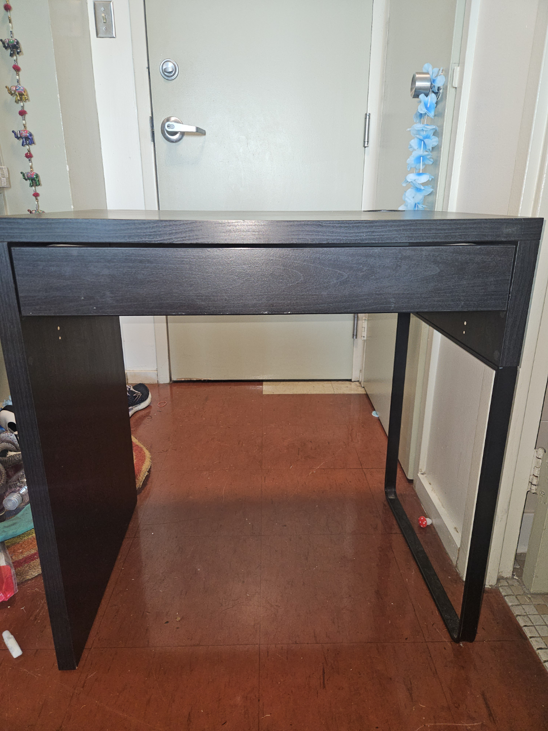 IKEA MICKE Desk - Black