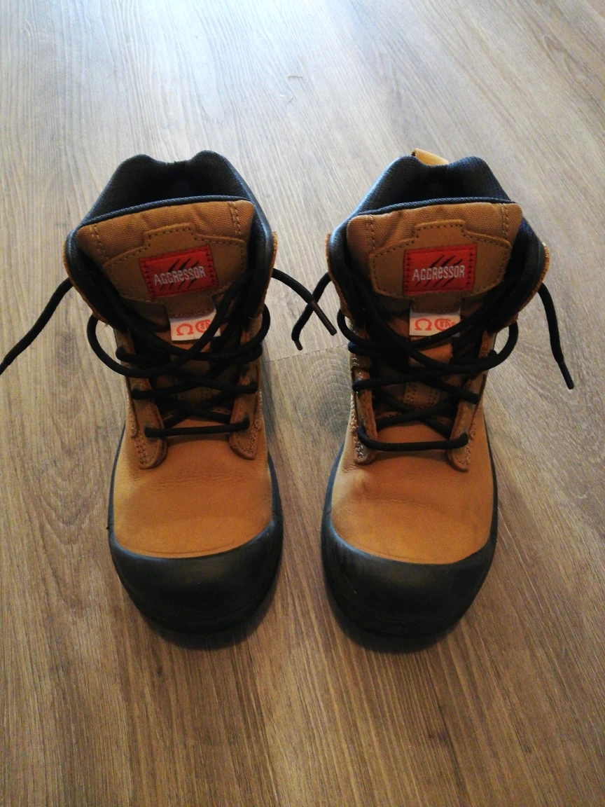 Aggressor Protective Footwear – Safety Work Shoes