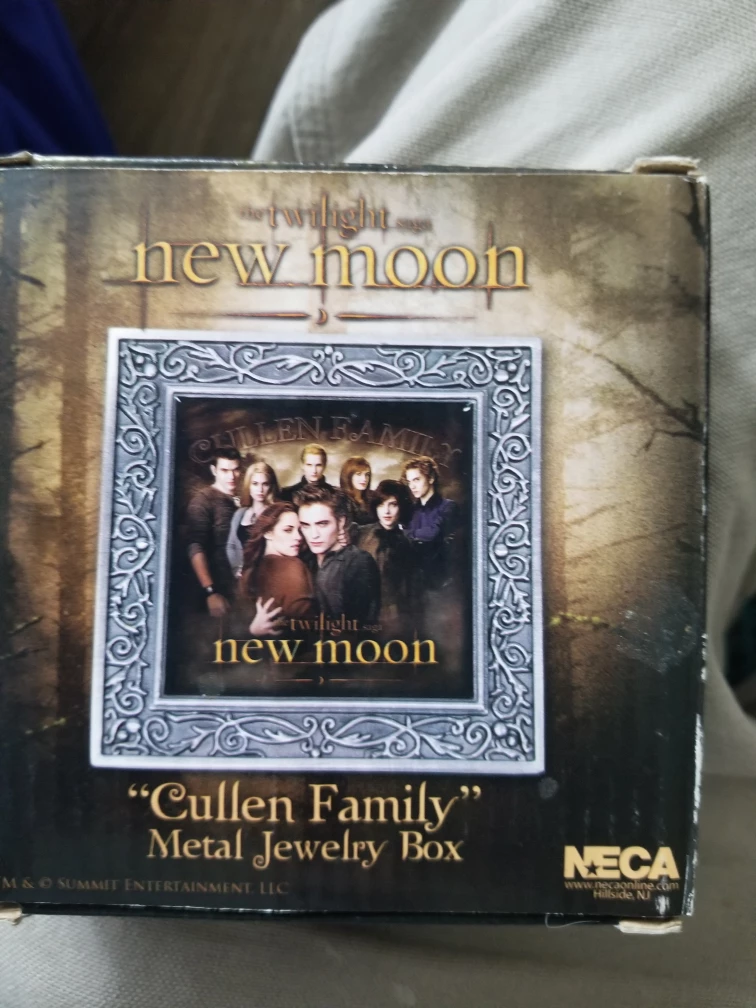 Twilight New Moon Metal Jewelry Trinket Box - photo 3