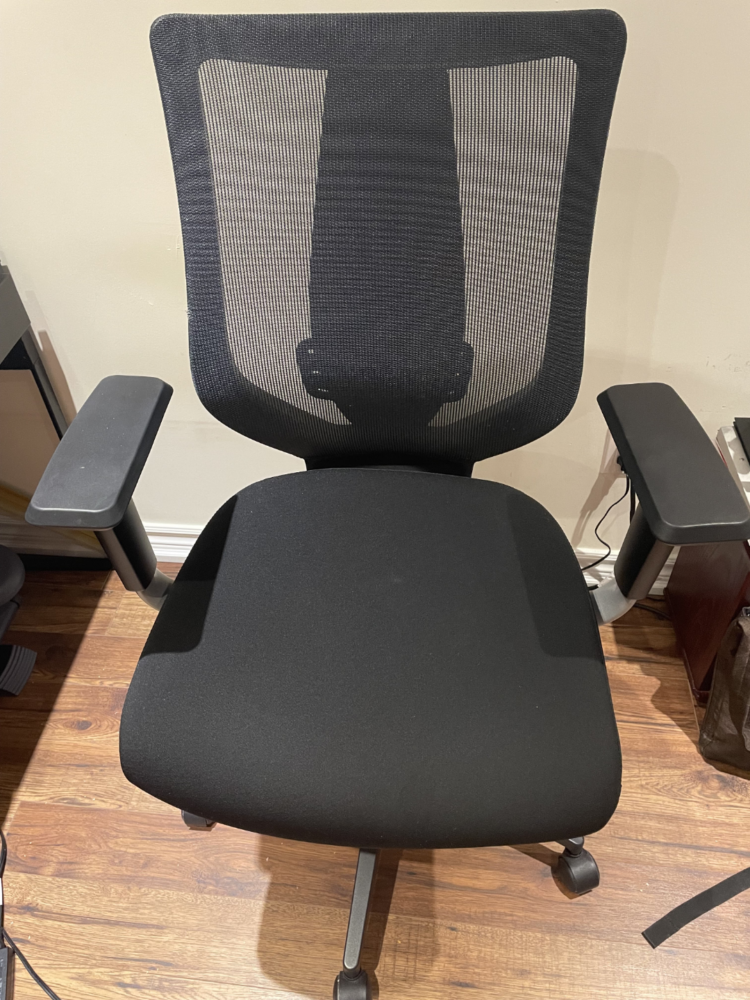 Black Mesh Office Chair - photo 3