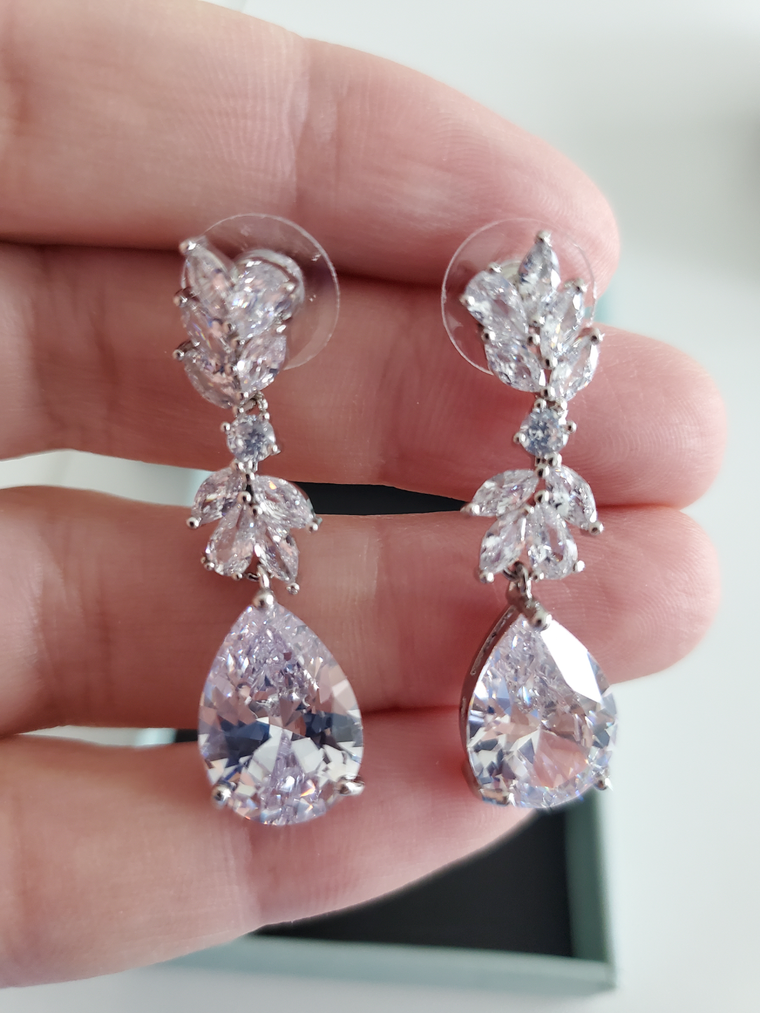 Elegant Crystal Bridal Drop Earrings - photo 2