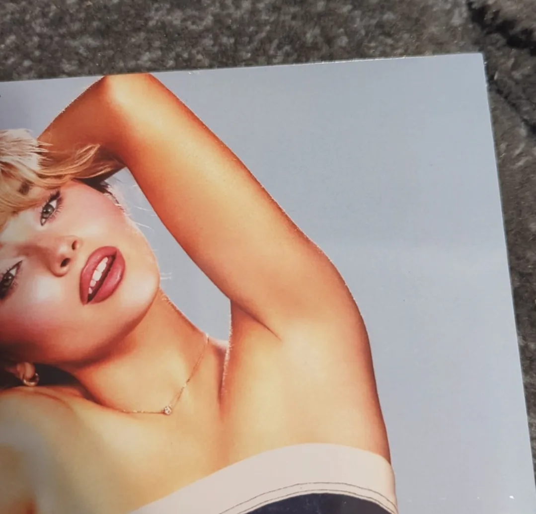 Sabrina Carpenter Espresso -Brown 7 inch Vinyl new image indicator(4)