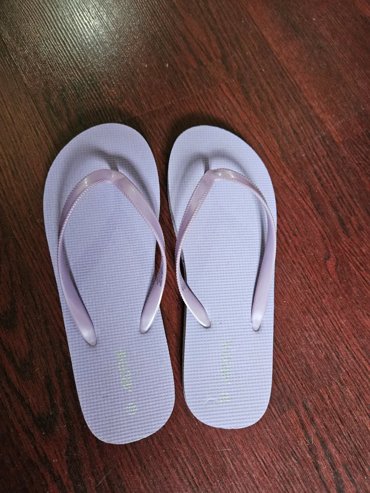 💚  Lavender Flip-Flops thumbnail