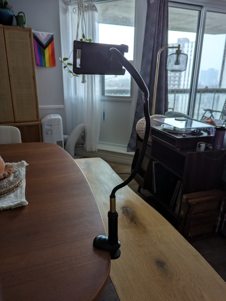 Flexible Gooseneck Phone Holder - photo 4