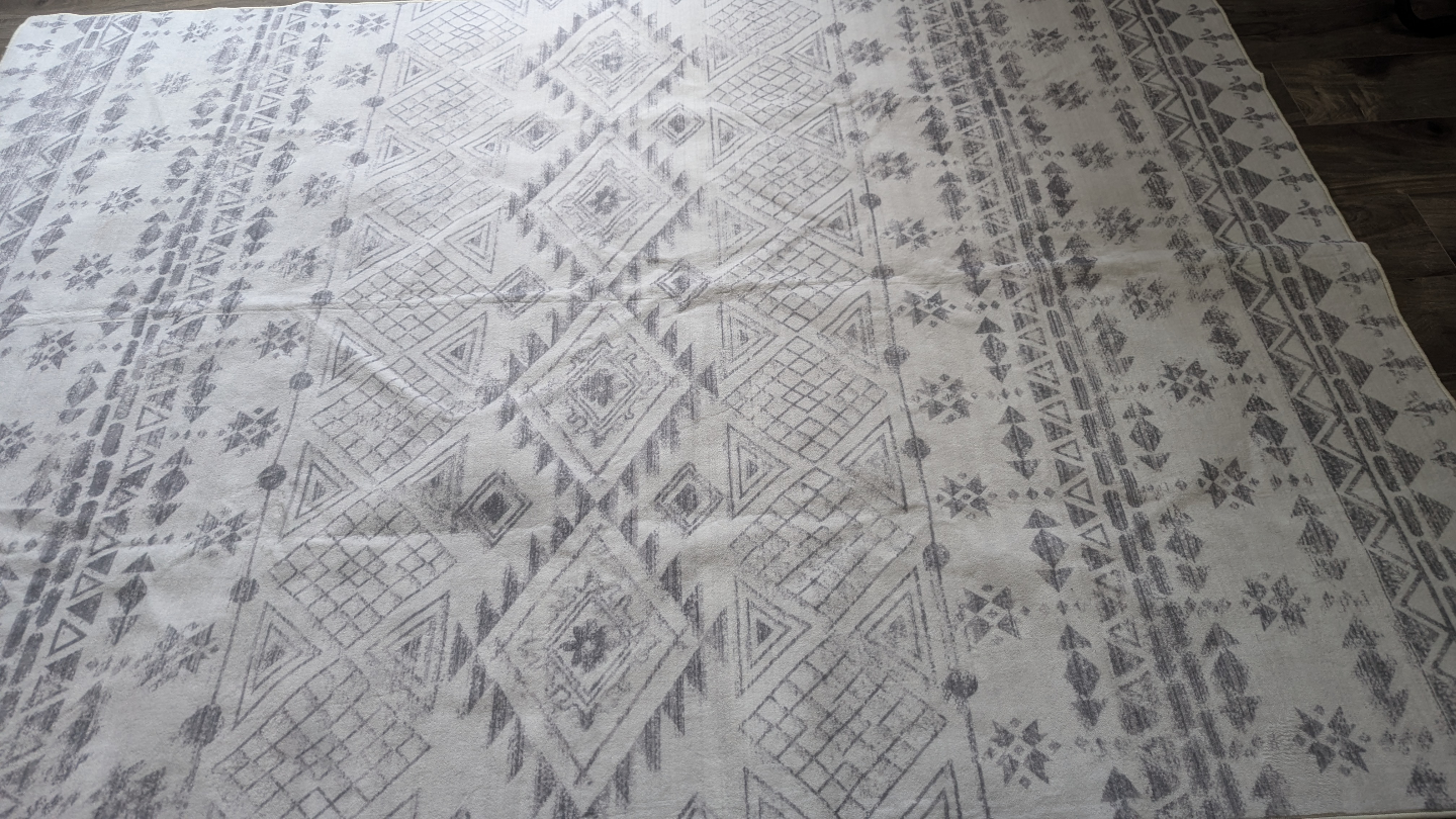 Grey and White Geometric Area Rug - photo 3