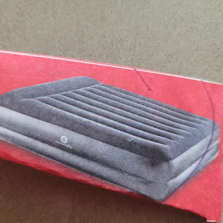 💚Queen Air Mattress thumbnail