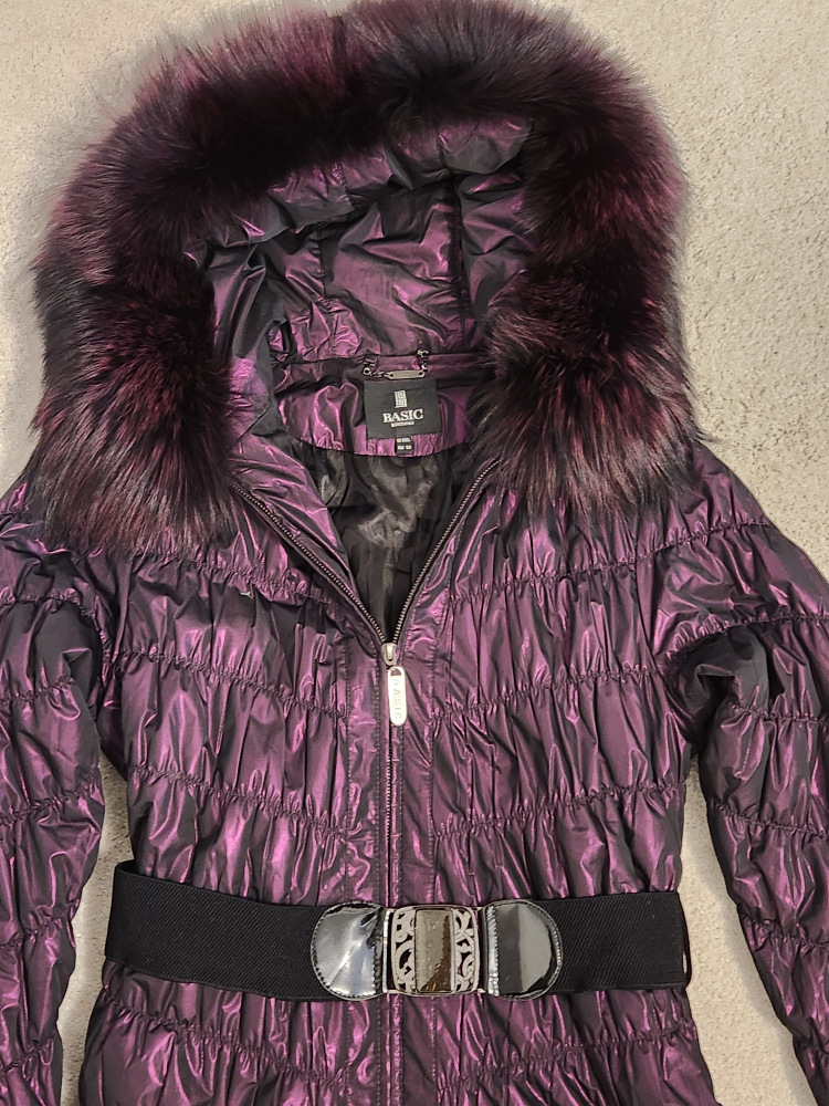 New Puffer Coat with Fox Fur Hood - Size Large - photo 2