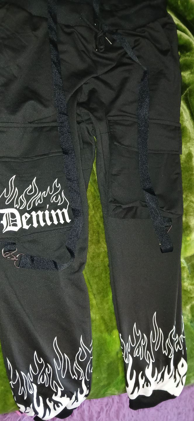 Womans  XL Black Cargo Pants with Flame Detail