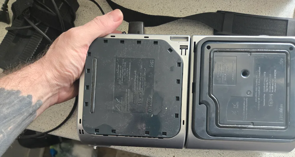 ResMed AutoSet CPAP Machine with Accessories image indicator(5)