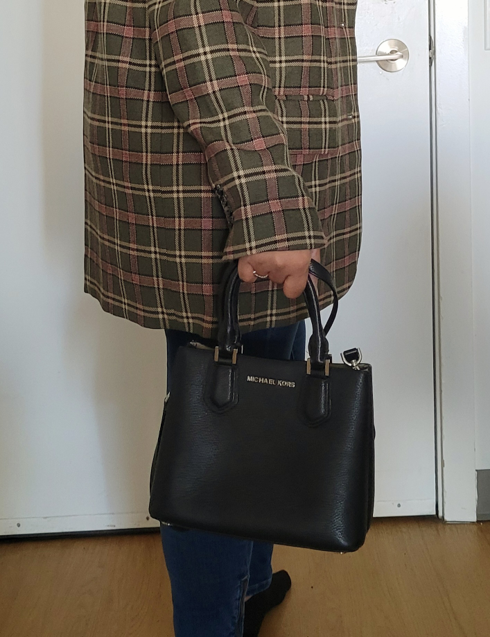 Michael Kors Black Leather Handbag - photo 3