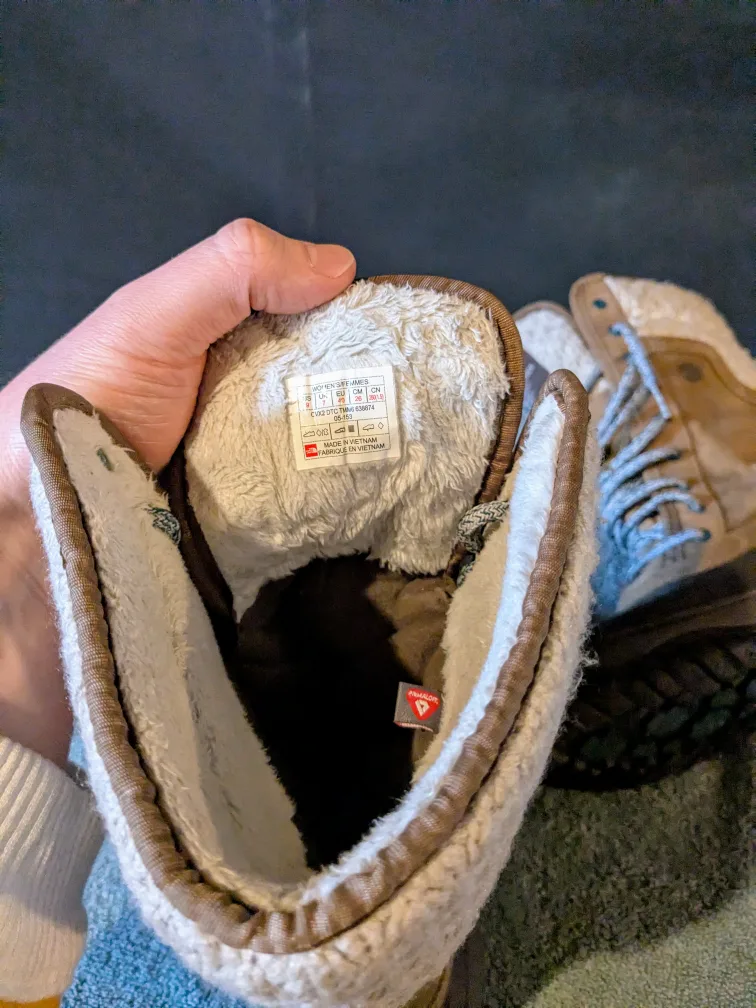 The North Face Women's Winter Boots image indicator(3)