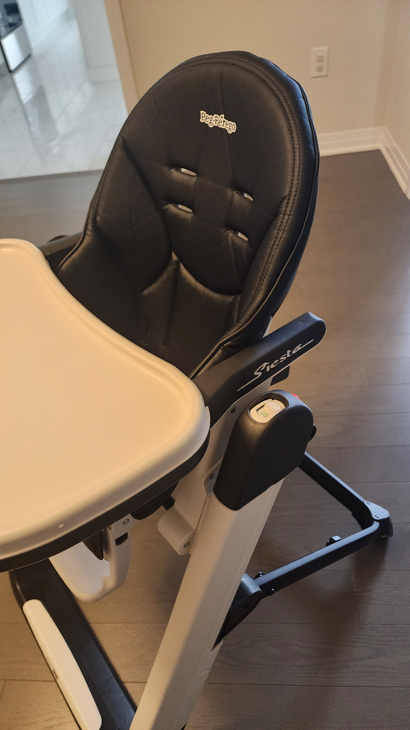 Peg Perego Siesta High Chair - Black and White - photo 2
