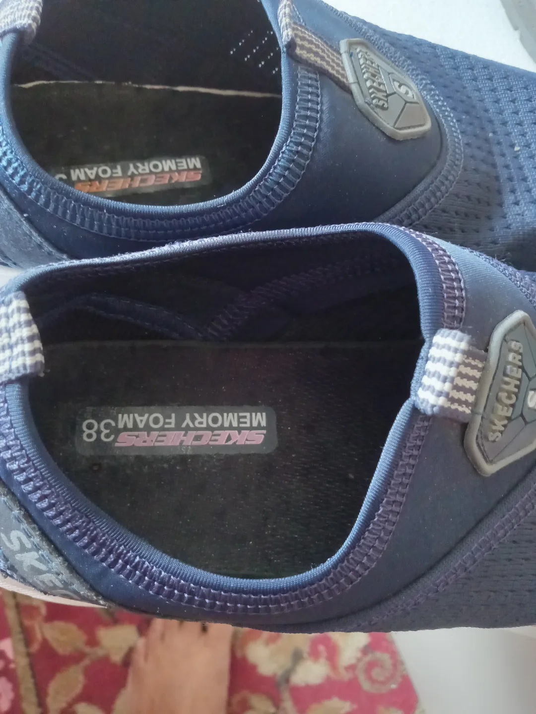 Skechers Navy Blue Slip-on Sneakers - Size 8 image indicator(5)