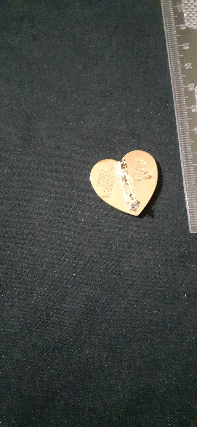 Gold-toned Heart-shaped Pin Brooch thumbnail
