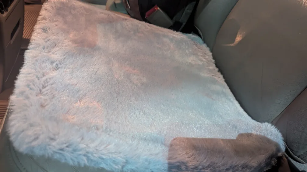 Fluffy Light Grey Vehicle seat Covers (3-Piece Set) 💚 thumbnail