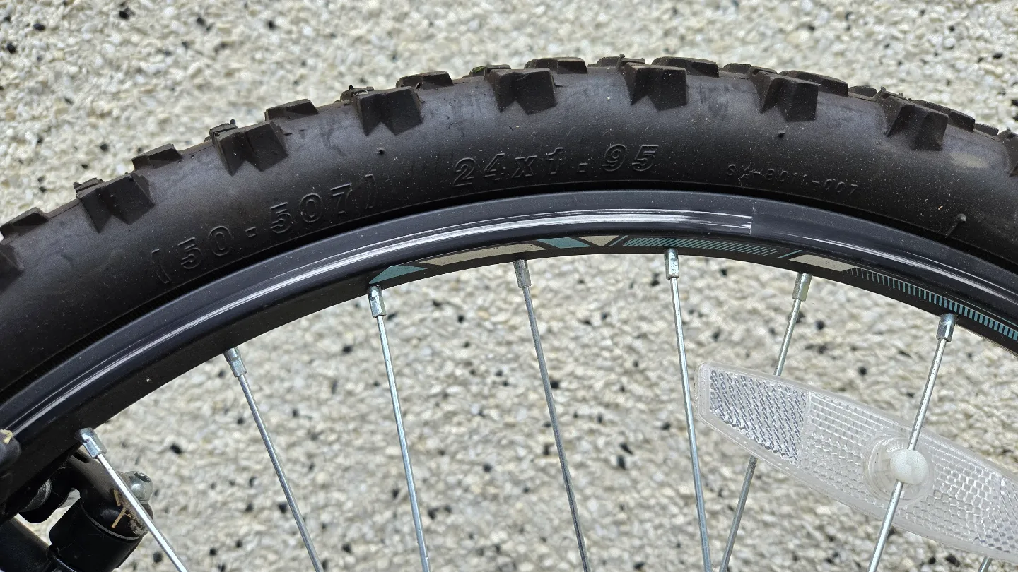 Kids Supercycle 24" Mountain Bike image indicator(3)