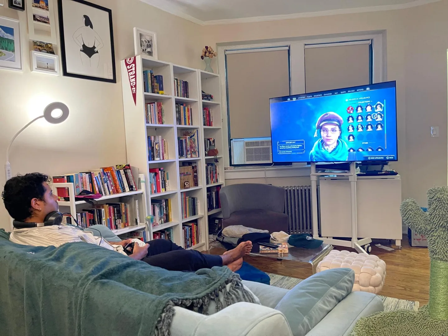 VIVO Mobile Portrait to Landscape Mobile TV Stand image indicator(2)