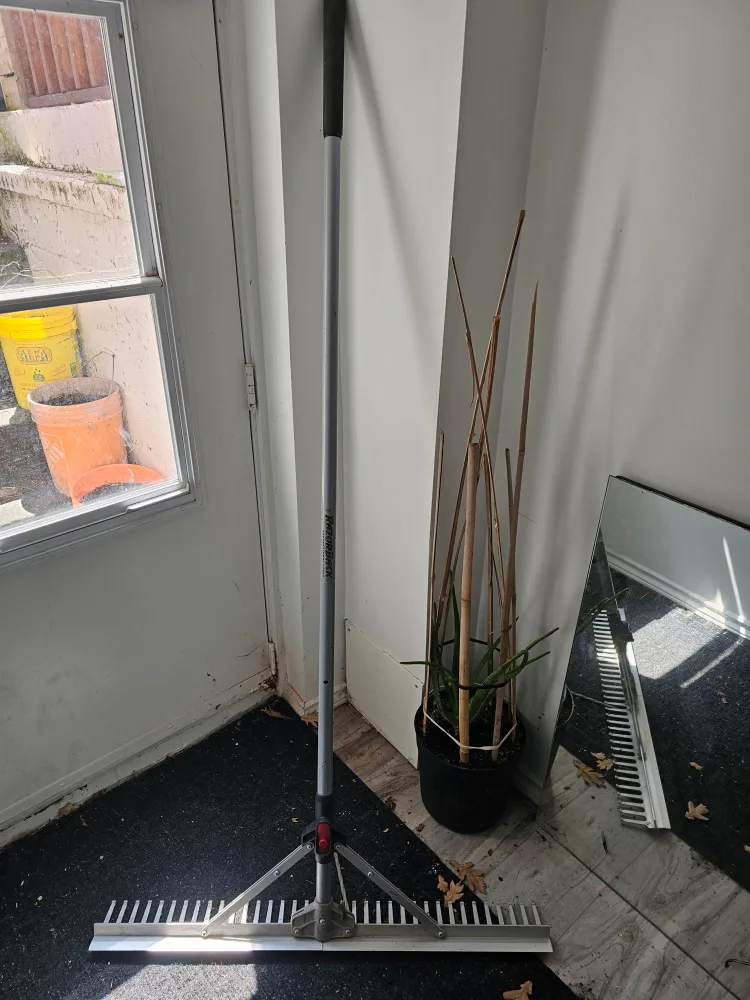 folding level rake. image indicator(2)