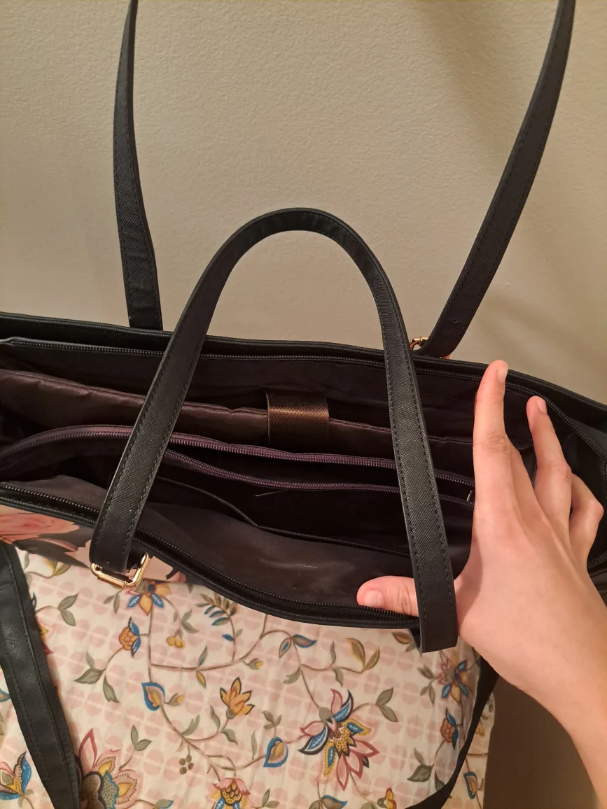 ORIGINAL PRICE: 50$  Floral-print Masuro Tote Bag image indicator(4)