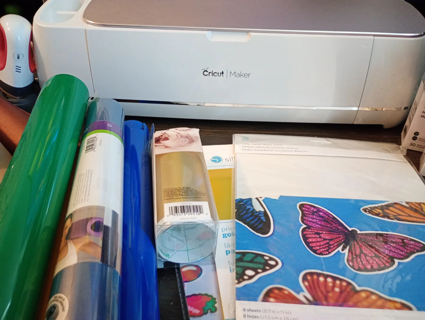 Cricut Maker Bundle with Accessories image indicator(9)